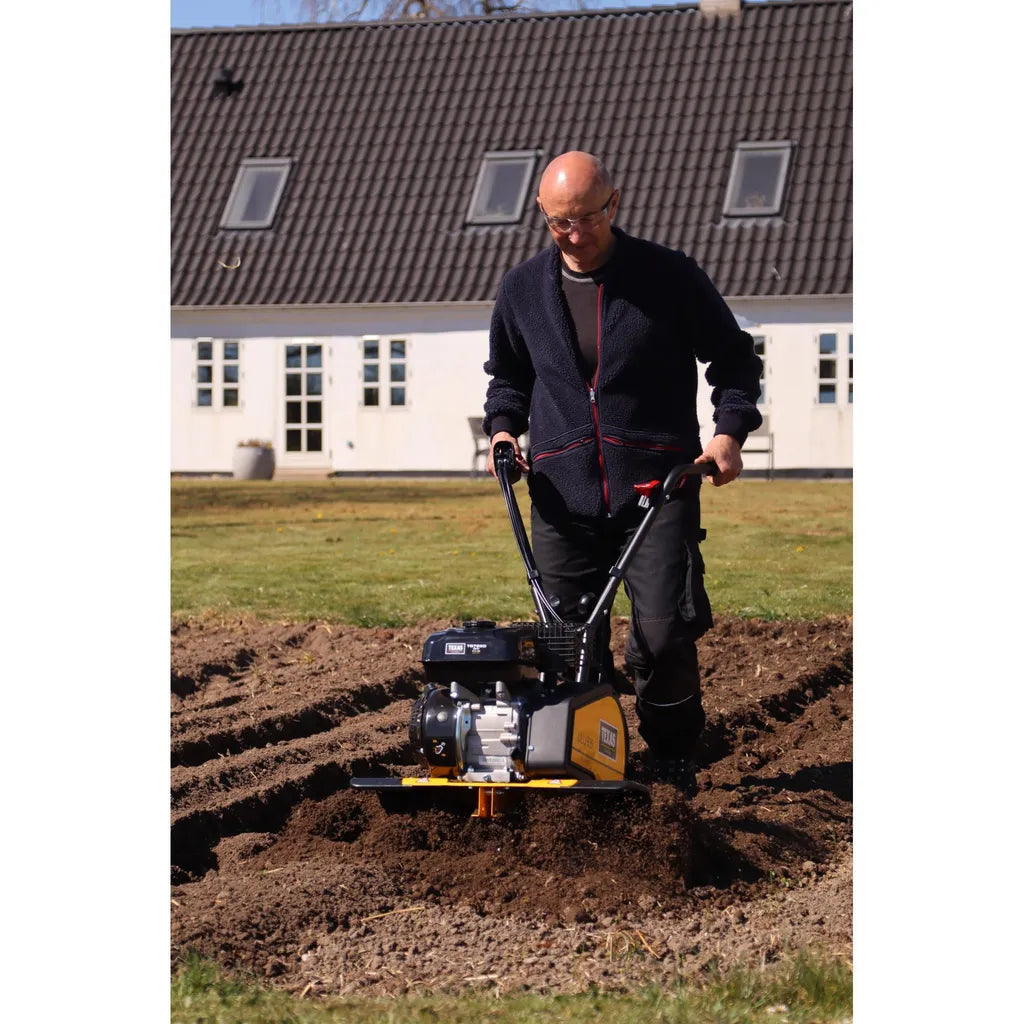 TEXAS Benzin Gartenfräse Lilli 535TG mit Pflug & Rädern Set