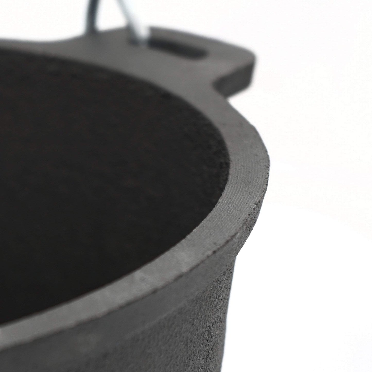 Cocotte en fonte assaisonnée BBQ-Toro - Série Forest 4,2 L avec pieds et couvercle