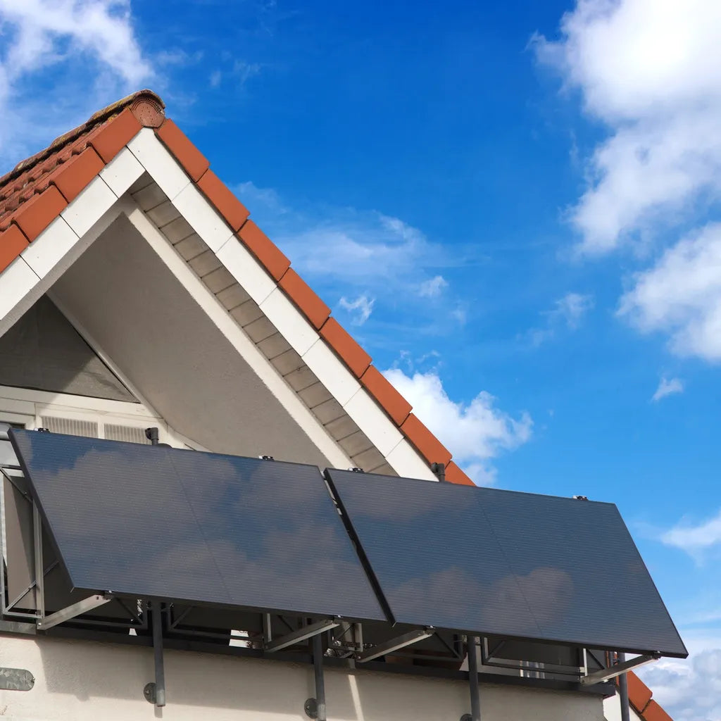 SUNNIVA® Balkonkraftwerk 800W Bifacial Full Black Solarset
